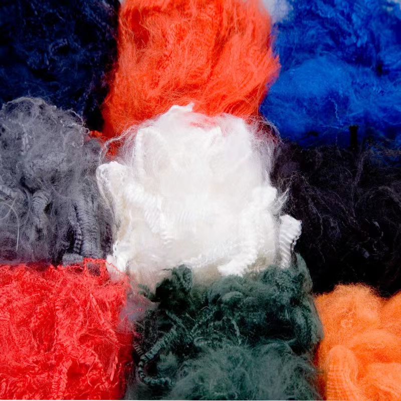 Fibras retardantes de llama de color meta-aramida resistentes a altas temperaturas y al calor.