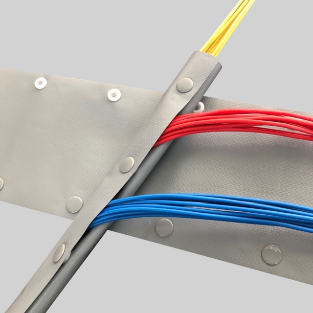 Manga de protección del cable de extremo de tipo PVC-Retardant de Flame-Retardant Ambiental con sujetador Snap