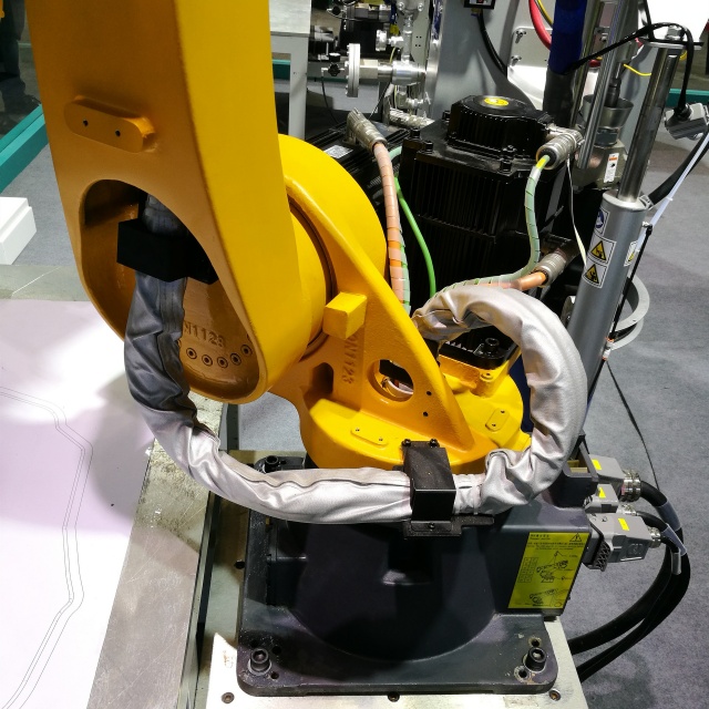 DPCG Industrial Robot Matching Aramid Causing