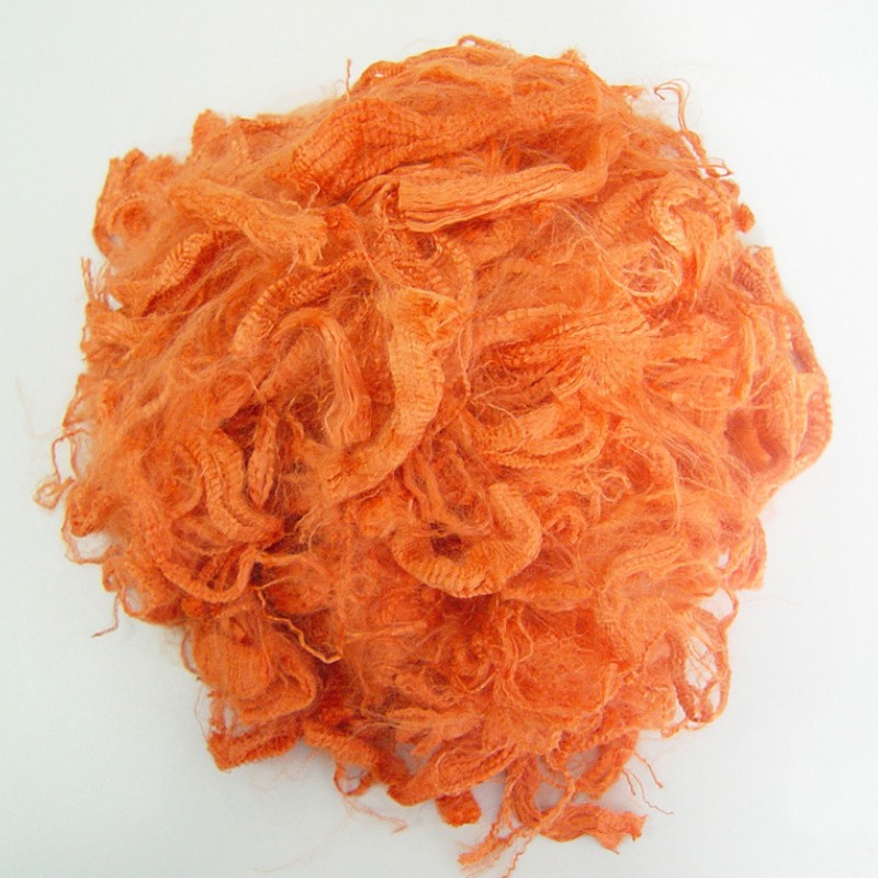 Fibras retardantes de llama de color meta-aramida resistentes a altas temperaturas y al calor.