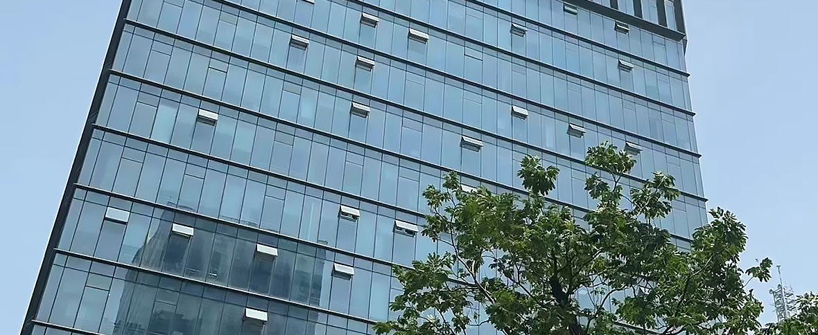 alrededor de 3